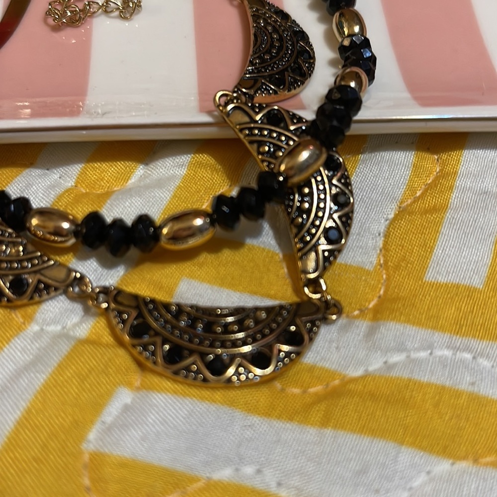 Necklace - Picture 2 of 5